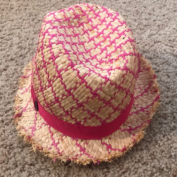 Hat 🎩 - Picture 5 of 5